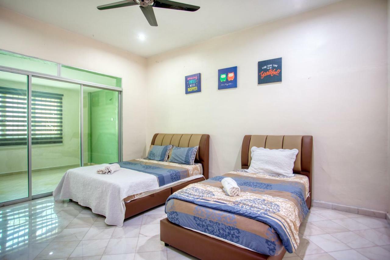 Gunung View Homestay 10 To 12 Pax Near Sunway Tambun อิโปห์ ภายนอก รูปภาพ