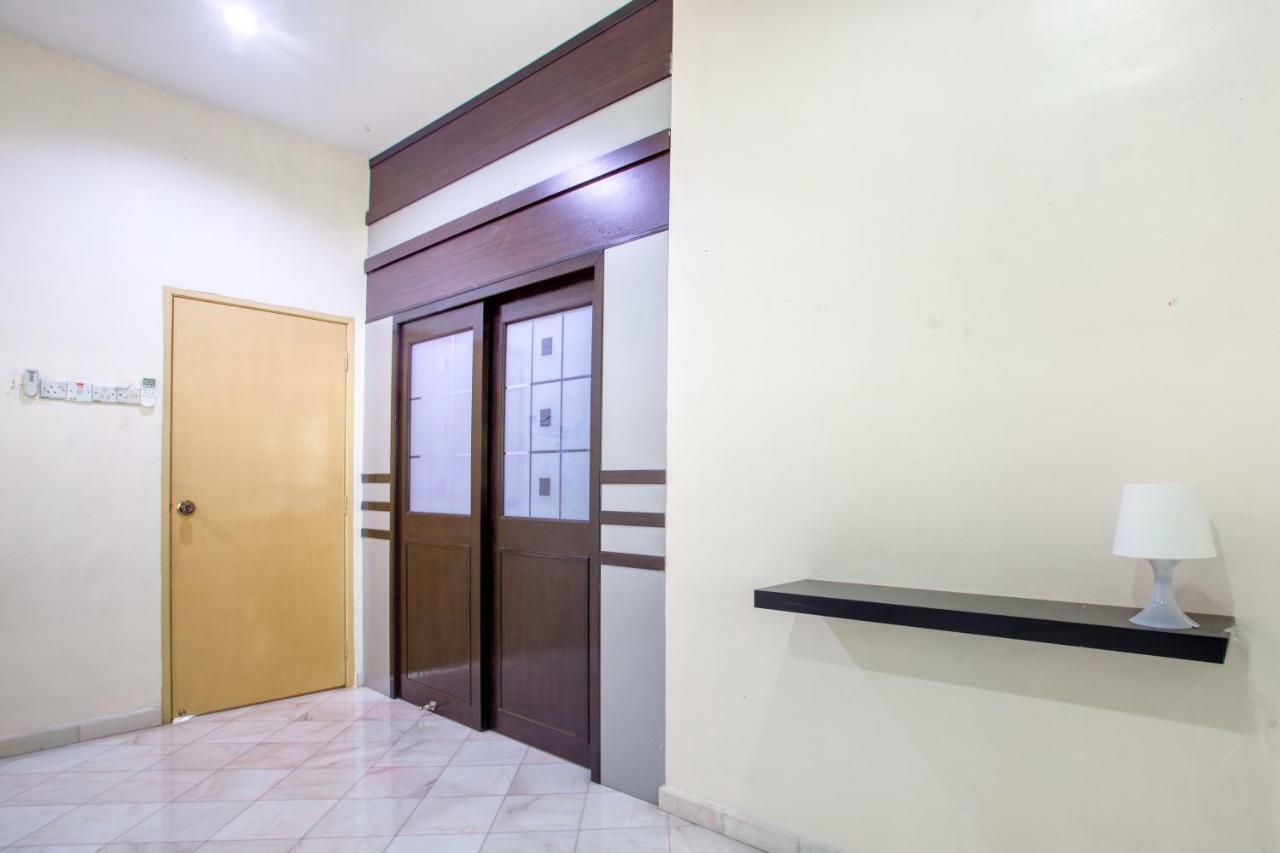 Gunung View Homestay 10 To 12 Pax Near Sunway Tambun อิโปห์ ภายนอก รูปภาพ