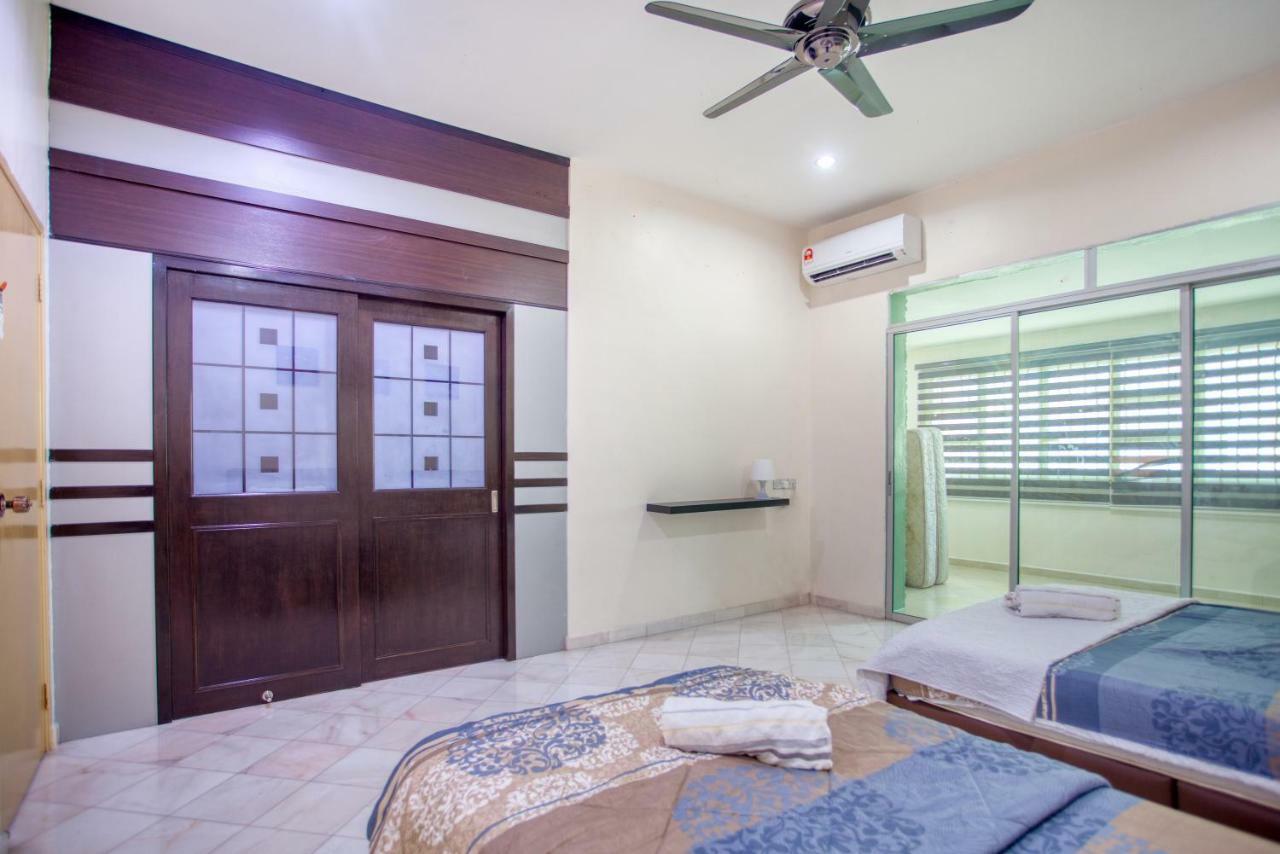 Gunung View Homestay 10 To 12 Pax Near Sunway Tambun อิโปห์ ภายนอก รูปภาพ